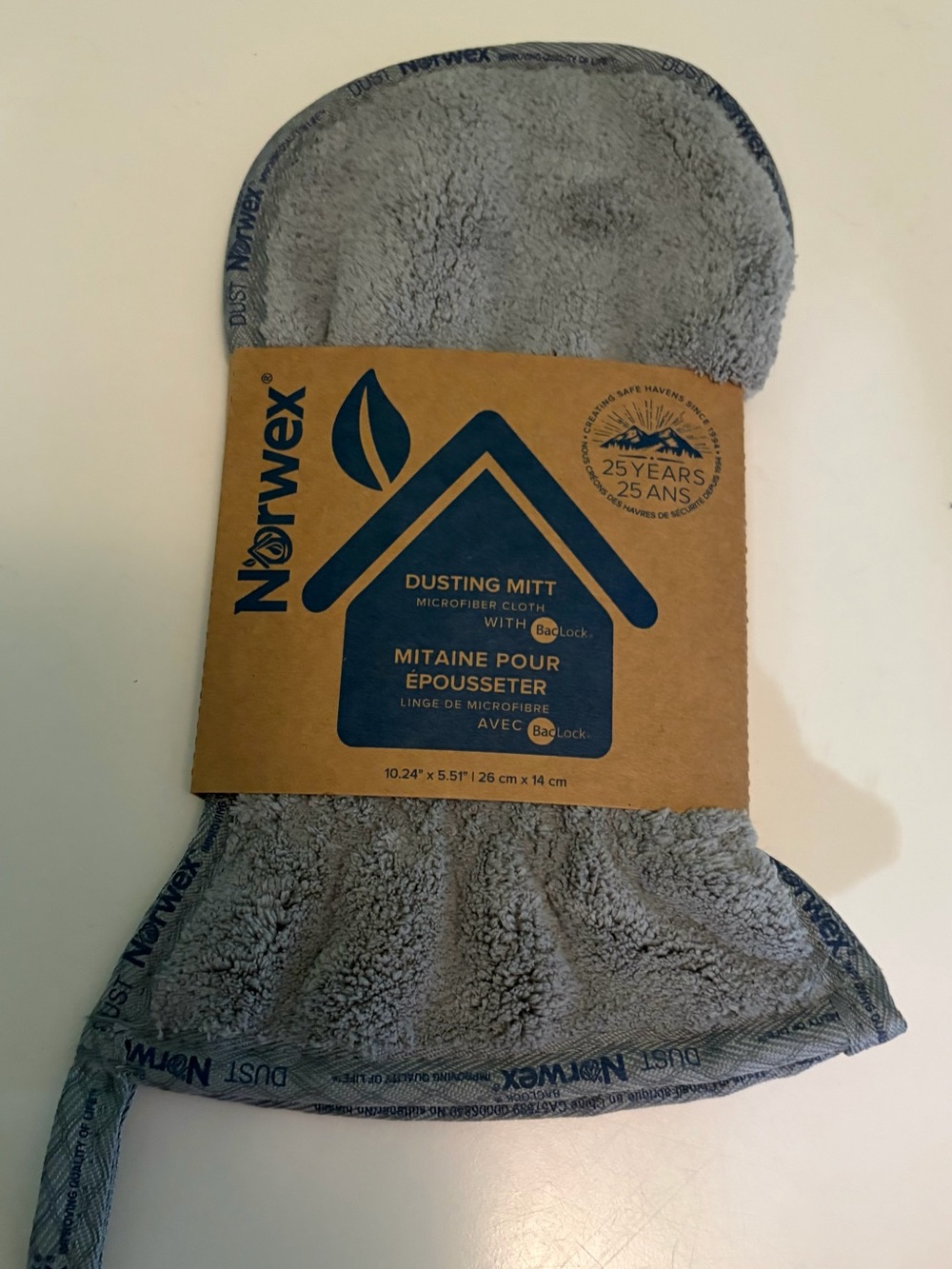 Norwex Gray Microfiber Dusting Mitt with Blue Trim